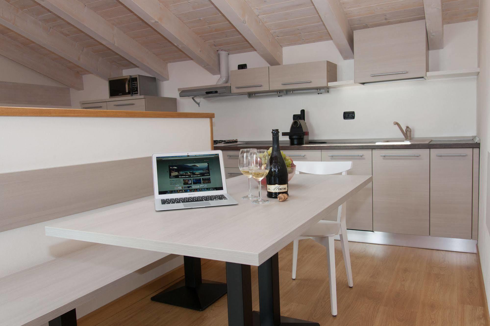 Residence Cafelicita - Promotion - Apartments Lake View - Infinity Pool - Jacuzzi Gravedona Eksteriør bilde