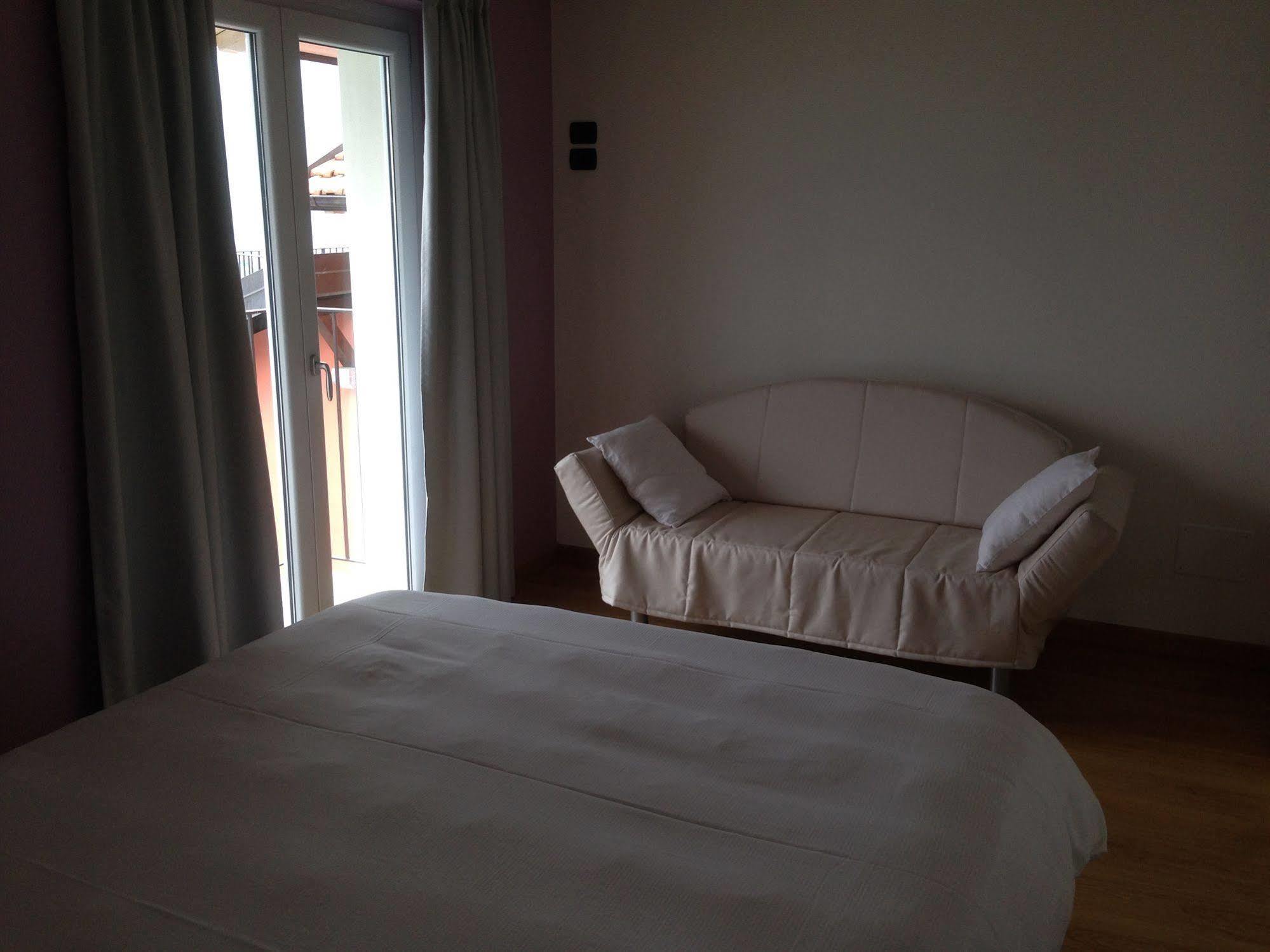 Residence Cafelicita - Promotion - Apartments Lake View - Infinity Pool - Jacuzzi Gravedona Eksteriør bilde